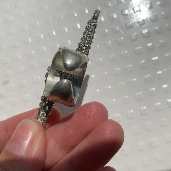 COPY - Otazu clear Swarovski crystal spike ring - Picture 4 of 7